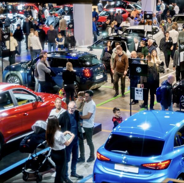 Auto Zürich: 72 Marken, 100 Neuheiten